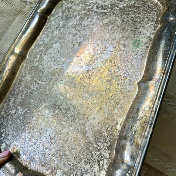 2 Vintage Rogers Silver Platter/Trays: WM Round 15” & FB Oblong 16.5”x 11.5” VYG - Picture 14 of 14